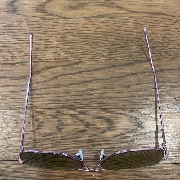 QUAY REFLECTIVE BIG CAT EYE SUNGLASSES - Picture 5 of 6